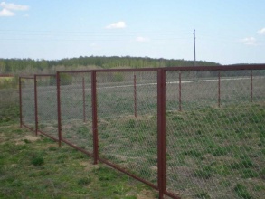 Забор из сетки рабицы в натяг секционный 12 метров фото в Власихе